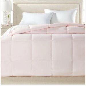 🆕 Royal Luxe King Size Microfiber Down Alternative Comforter 🌸 Light Pink –🌸NWT